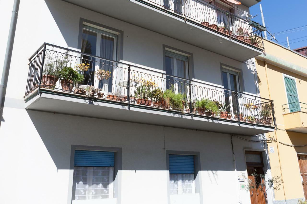 Primo Piano Bed & Breakfast Moneglia Bagian luar foto